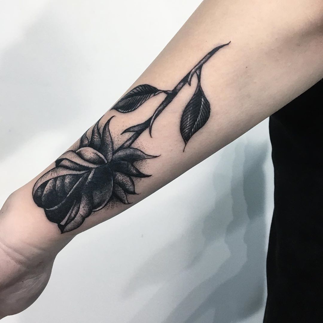 Black Rose Tattoo Designs