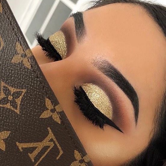Gold Eyeshadow Makeup Inspirations for You
