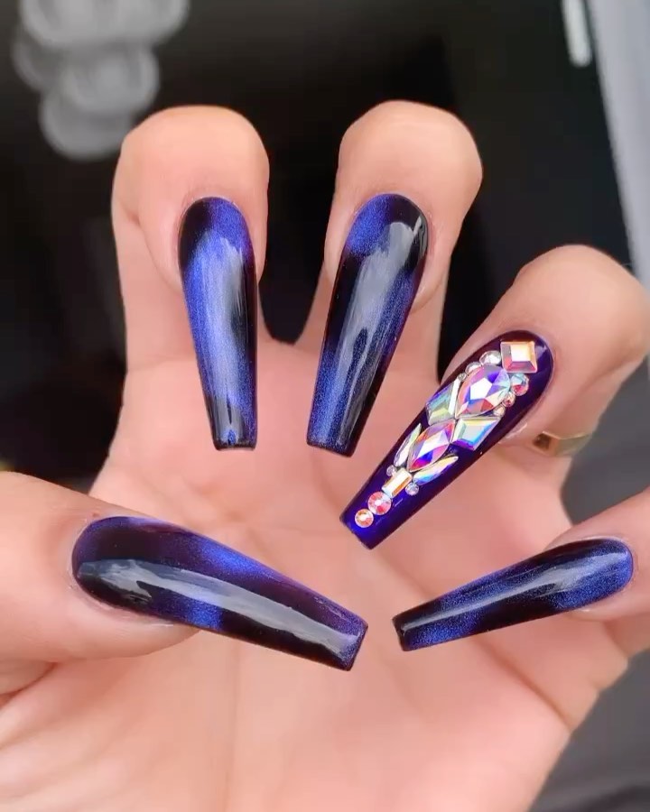 Purple coffin nail designs