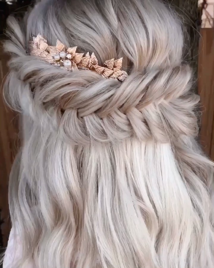 Wide Fishtail Crown 