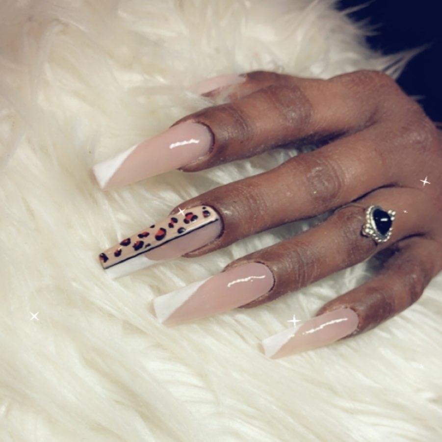 Image of cheetah nails design