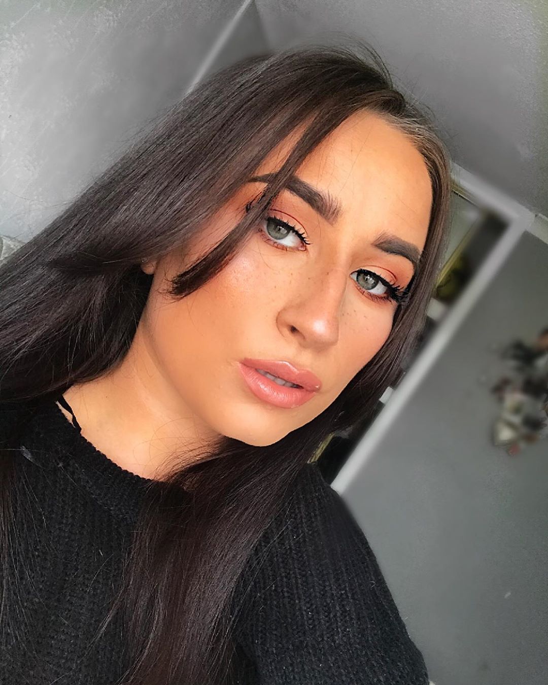 Faux Freckles Look using highlight on cheeks