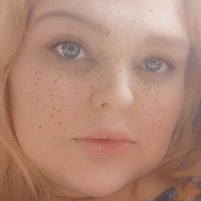 Faux Freckles Look in layers