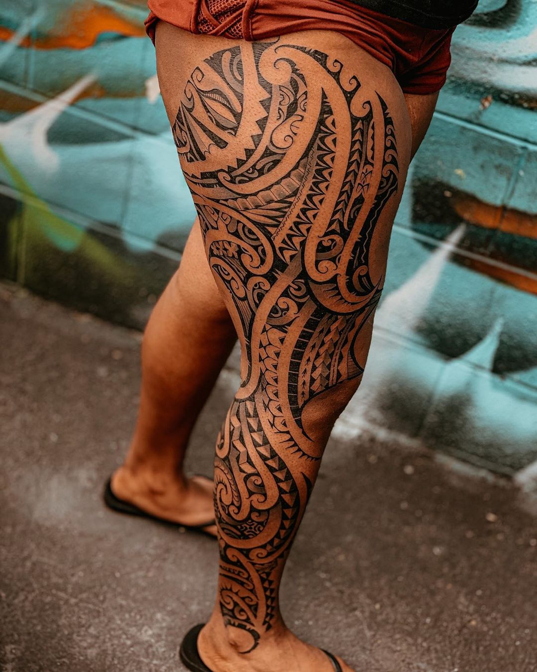 Leg Hawaiian tattoo