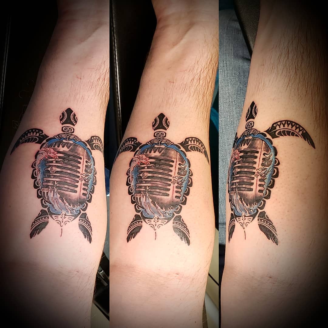Sea Turtle tribal Tattoo design