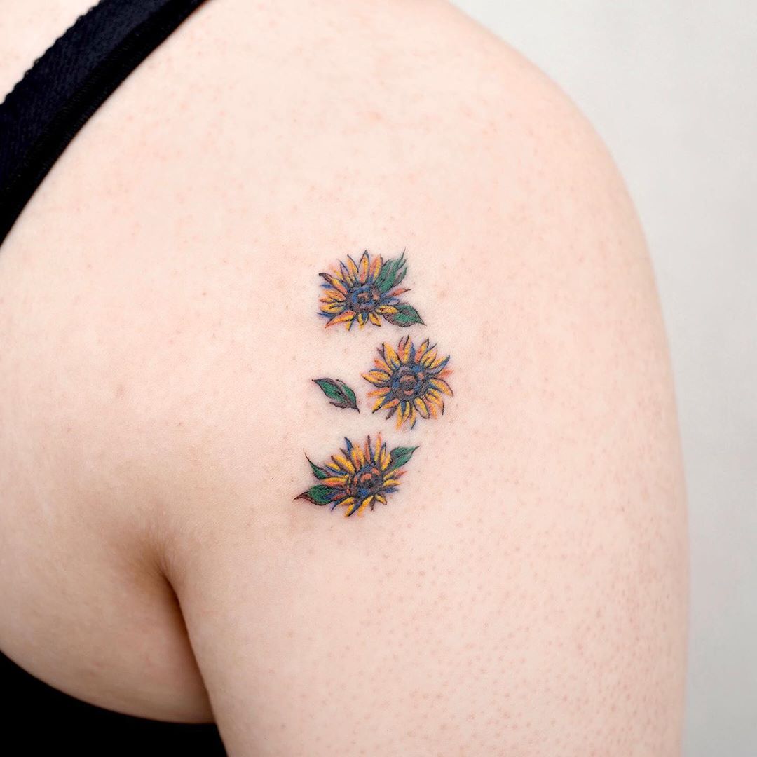 UPDATED] 50 Sunflower Tattoos to Bring Sunshine to Your Style